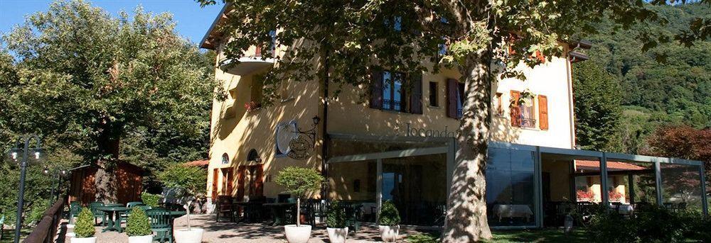 Locanda Sant' Anna Argegno Exterior foto